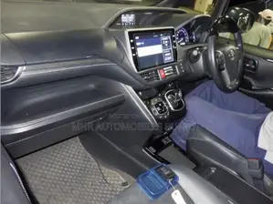 Toyota Esquire GI PREMIUM, KITTED 2020