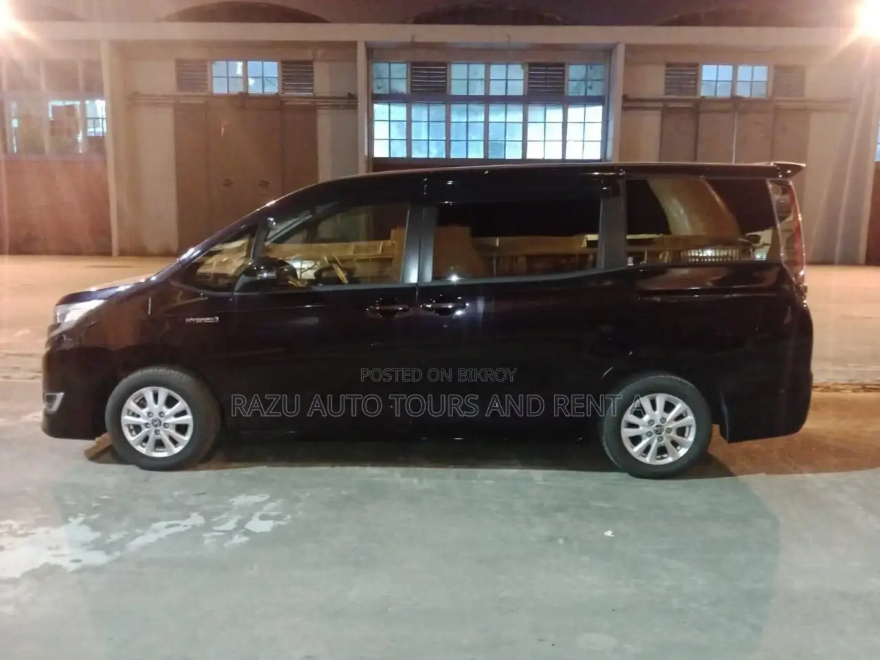 Esquire Noah For Rent