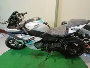 CFMoto 300SR 2025