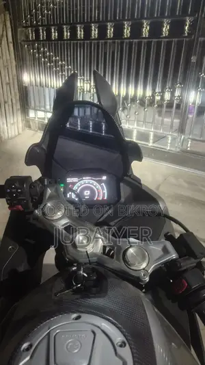 CFMoto 300SR Nebula Black 2025