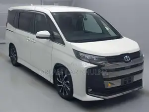 Toyota Noah S-Z Hybrid Pearl 2023