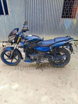 Bajaj Pulsar 150 . 2019