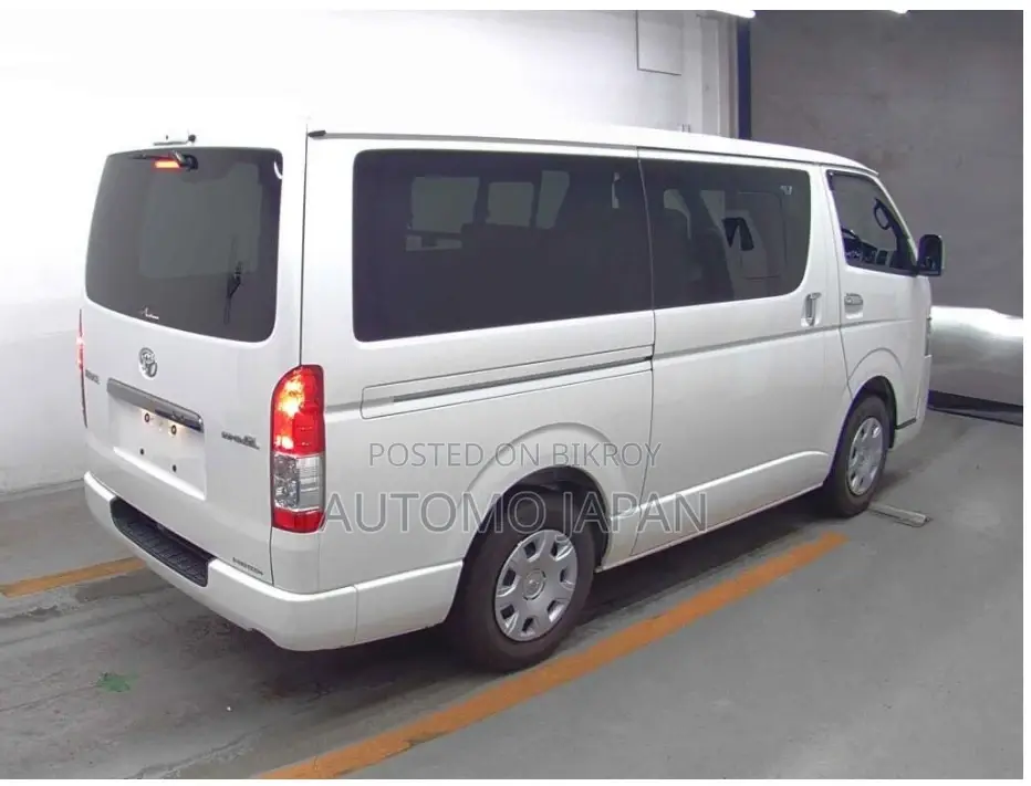 Toyota Hiace Super GL Dark Prime 2020