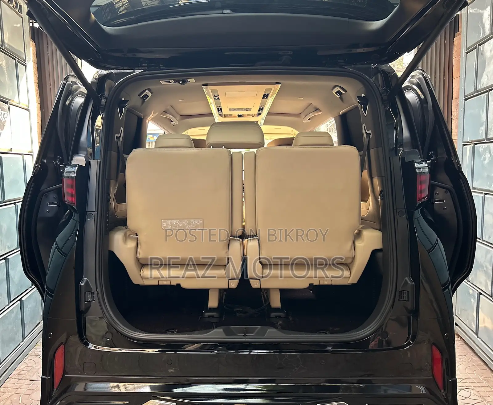 Toyota Alphard EXECUTIVE LOUNGE 2025