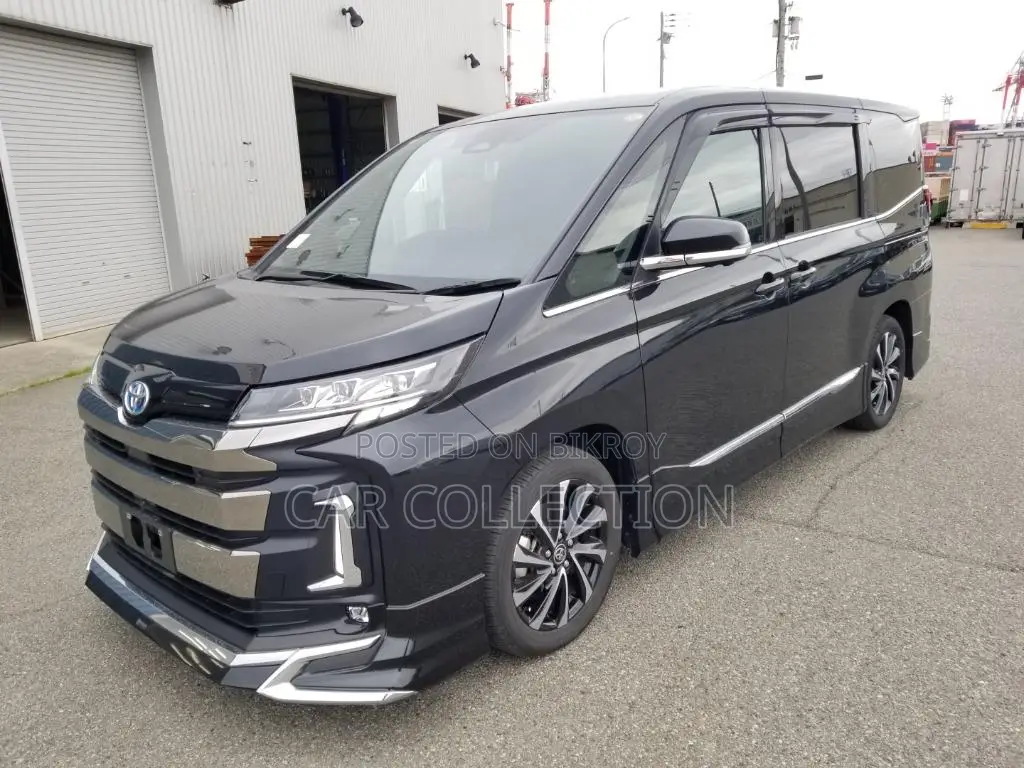 Toyota Noah S-Z 2025