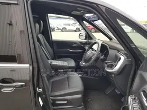 Toyota Noah S-Z 2025