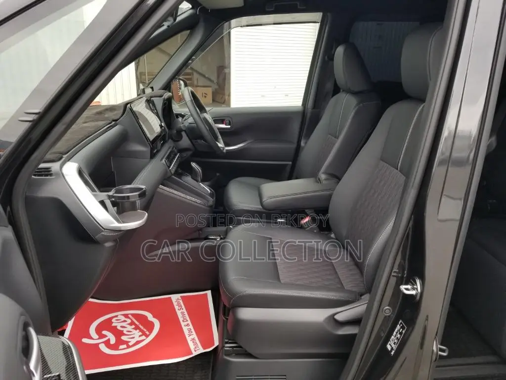 Toyota Noah S-Z 2025