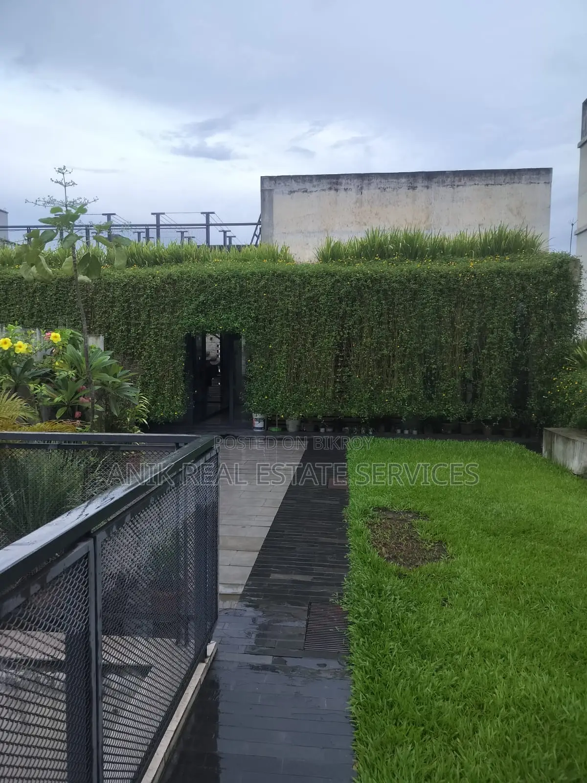 সুইমিং পুল ও জিম সহ গুলশান নর্থ-এ ৪০০০ বর্গফুটের ফুল-ফার্নিশড ফ্ল্যাট ভাড়া