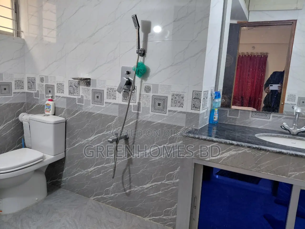 বসুন্ধরার গ্রীনহোমসে ৩ বেডরুমের অ্যাপার্টমেন্ট বিক্রয়ের জন্য
