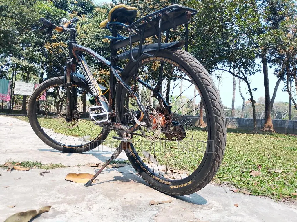 Forever Sports Bicycle - Excellent Condition (Alloy Body)