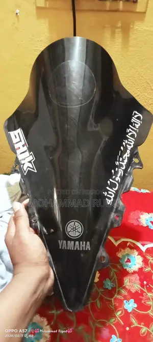 R15 V2 Vaijor/glass