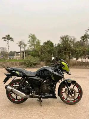 TVS APACHE RTR 150 . 2016