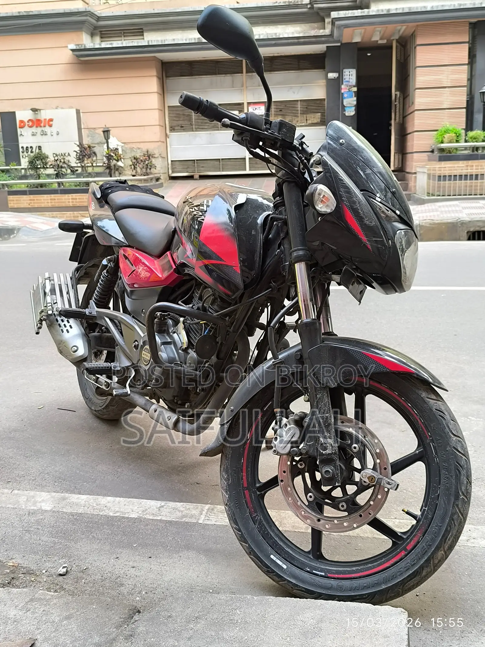 Bajaj Pulsar 150 . 2018