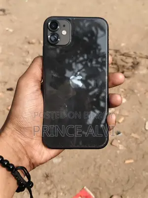 Apple iPhone 11 (Used)