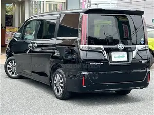 Toyota Esquire GI HYBRID 2021