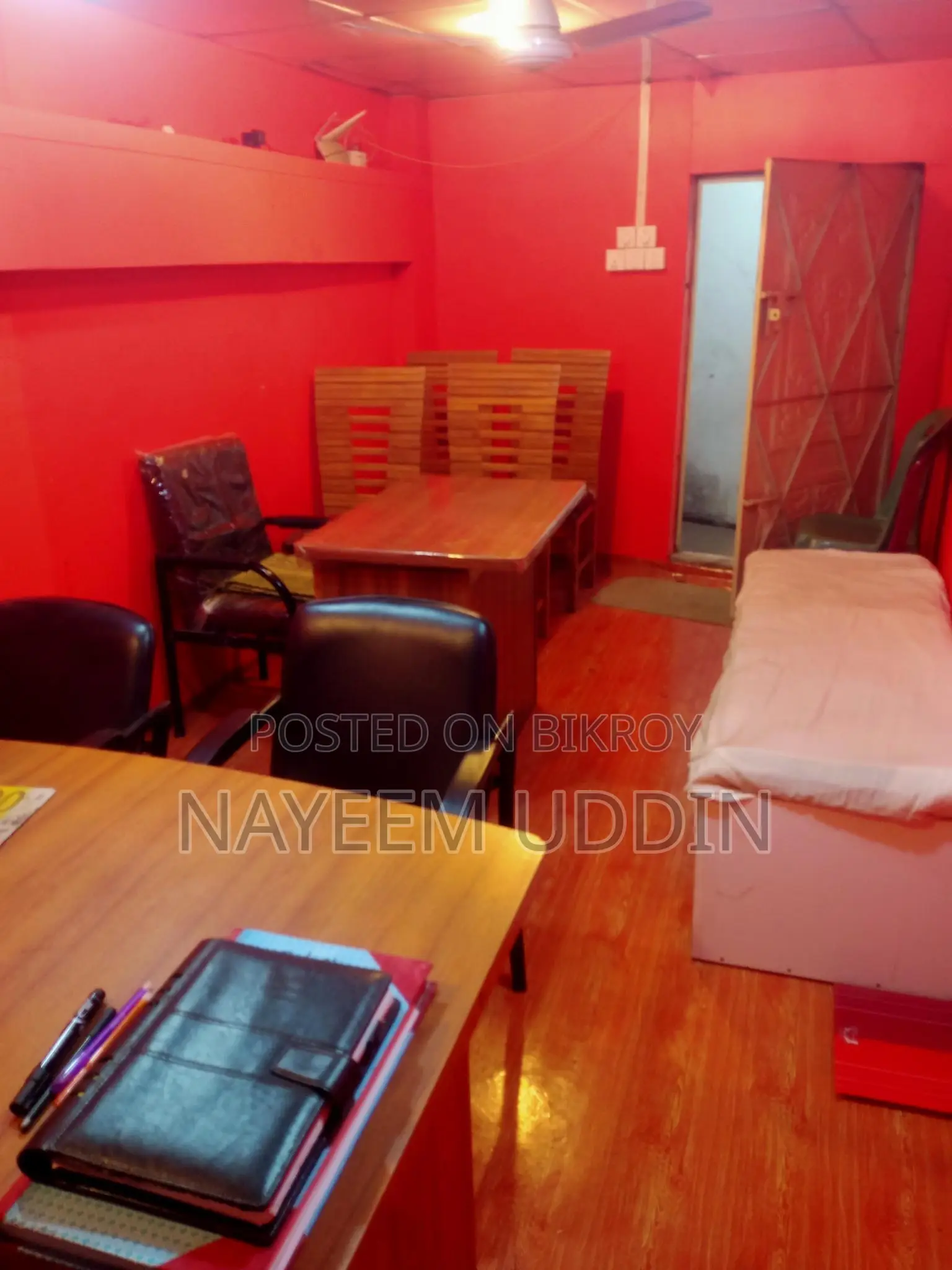 সম্পূর্ণ ডেকোরেশন করা এজেন্সি কিংবা চেম্বারের জন্য ভাড়া দেওয়া হবে