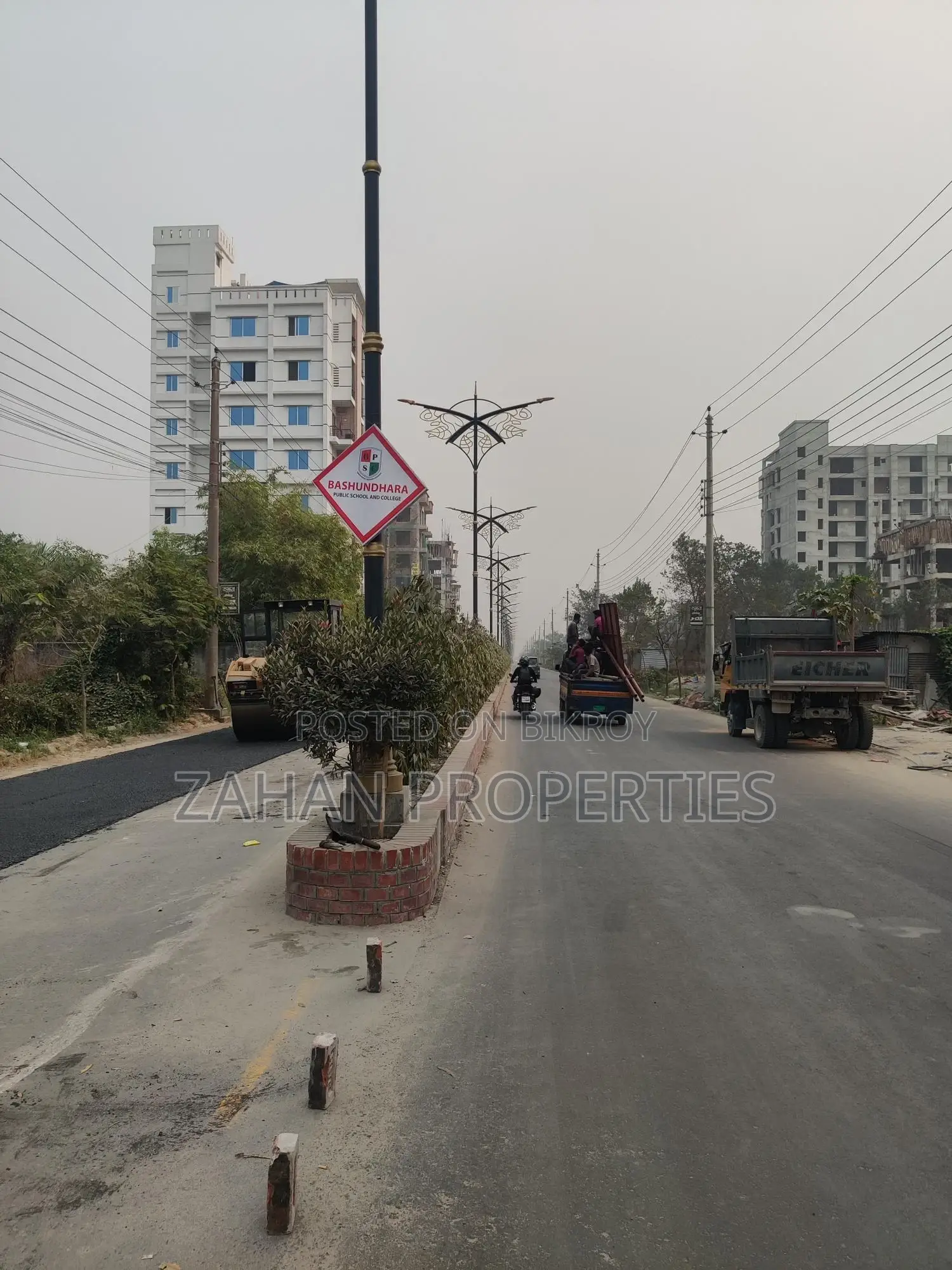 বসুন্ধরা আবাসিক এলাকা জে ব্লক ০৪ কাঠা প্লট বিক্রয়