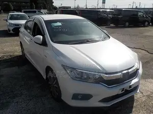 Honda Grace EX 2020