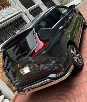 Mitsubishi X-Pander 7Seater Suv 1500Cc 2021