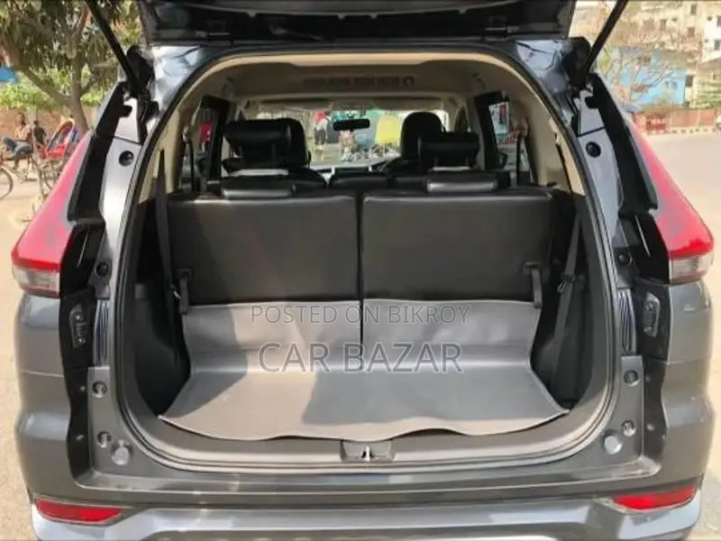 Mitsubishi X-Pander 7Seater Suv 1500Cc 2021