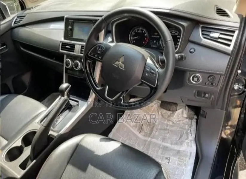 Mitsubishi X-Pander 7Seater Suv 1500Cc 2021