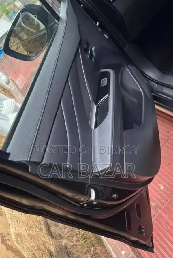 Mitsubishi X-Pander 7Seater Suv 1500Cc 2021