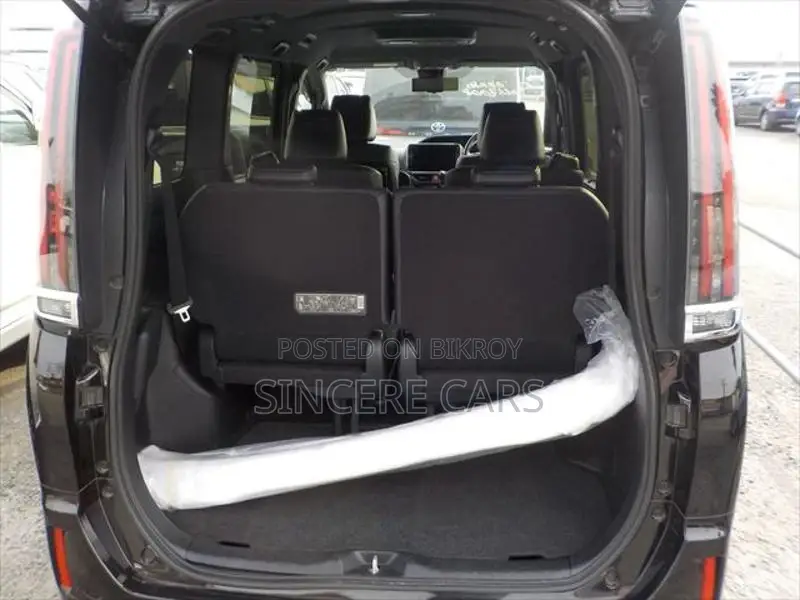 Toyota Esquire GI NON HYB 2021