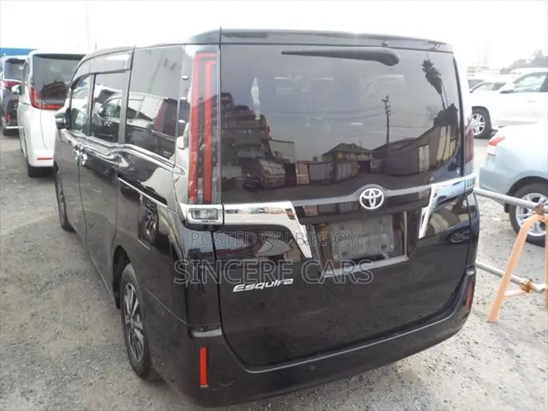 Toyota Esquire GI NON HYB 2021