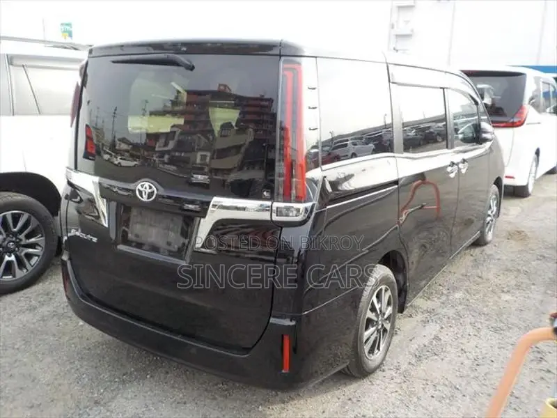 Toyota Esquire GI NON HYB 2021