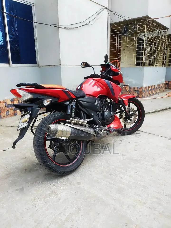 TVS Apache RTR . 2017