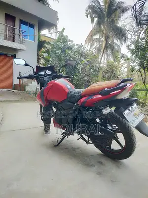 TVS Apache RTR . 2017