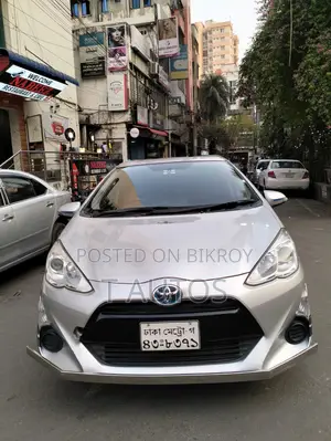 Toyota Aqua new shape 2015