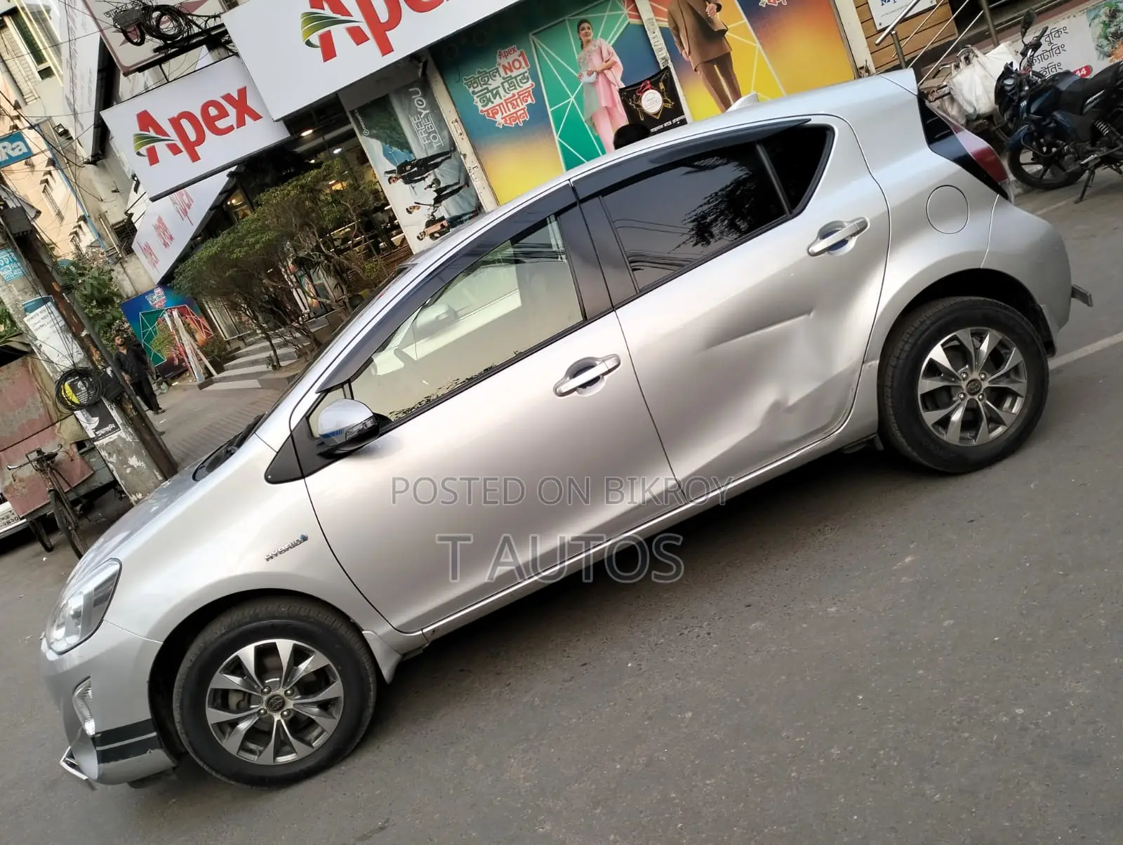 Toyota Aqua new shape 2015