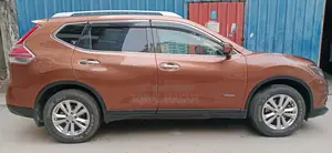 Nissan X-Trail . 2016