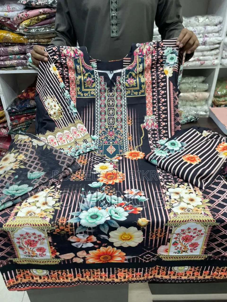 মিশরি থ্রি পিছ