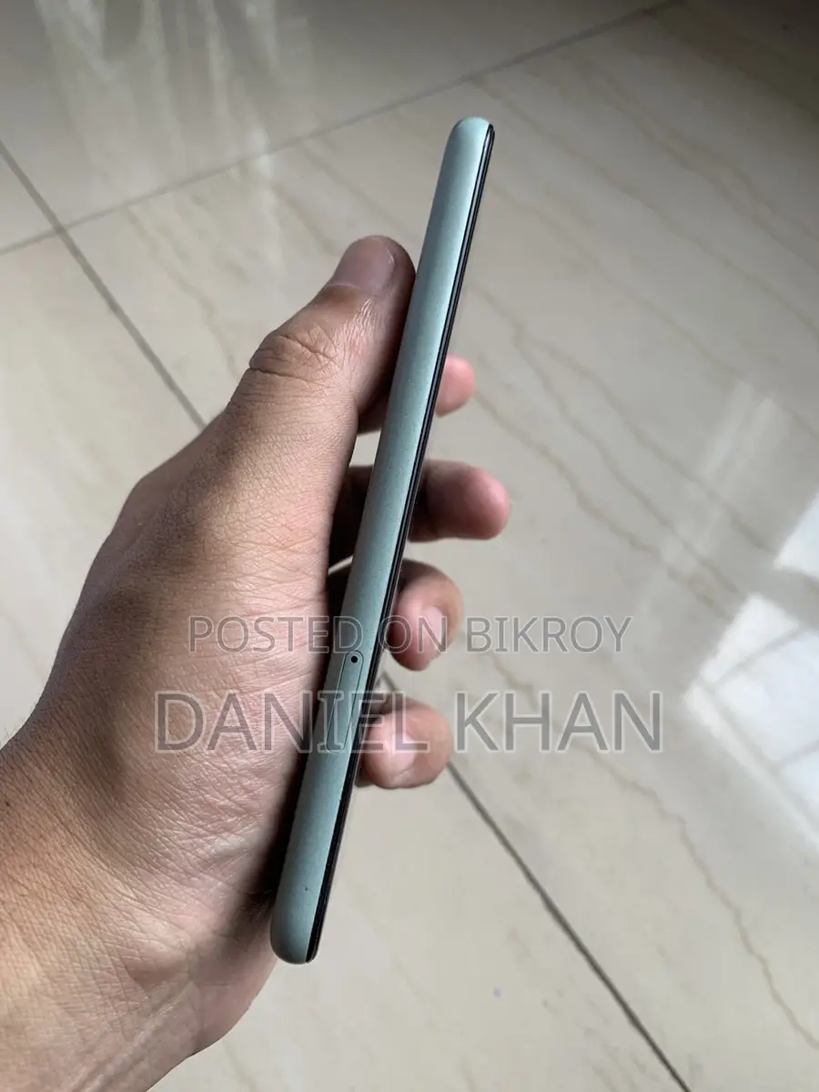 Google Pixel 5 5G 8/128 (Used)
