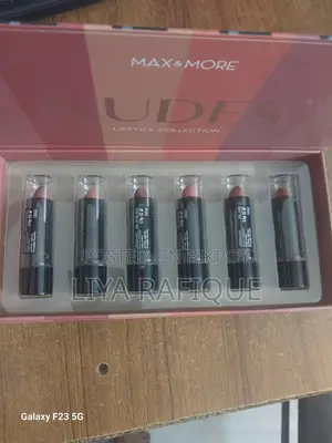 MAX & MORE NUDES লিপস্টিক কালেকশন
