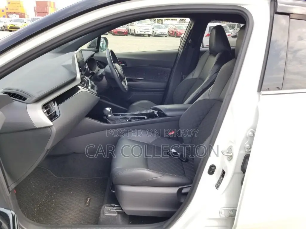 Toyota C-HR G LED 2020