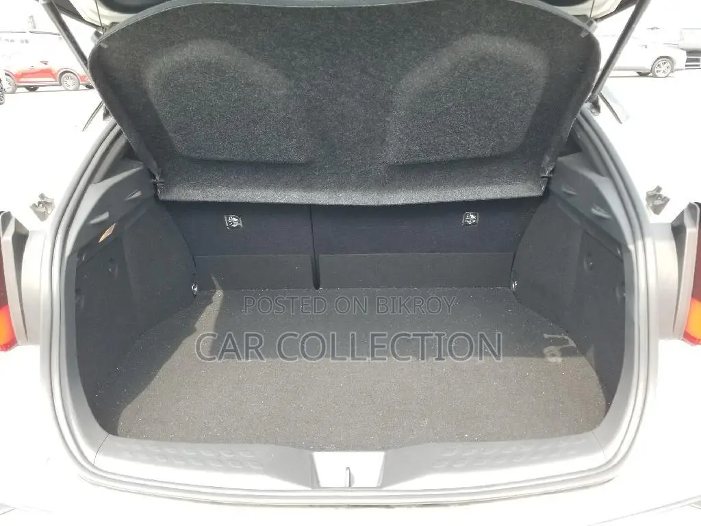 Toyota C-HR G LED 2020