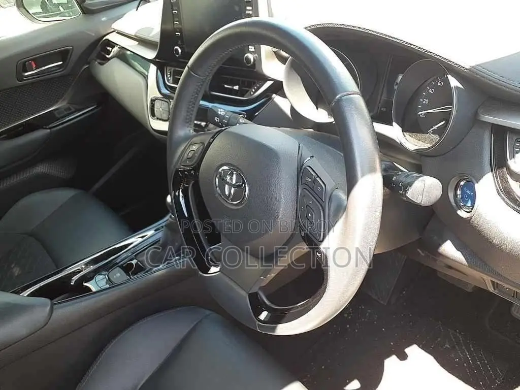 Toyota C-HR G LED 2020