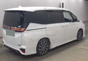 Toyota Voxy Hybrid SZ Pearl New 2022