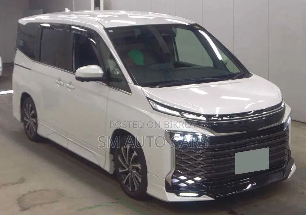 Toyota Voxy Hybrid SZ Pearl New 2022