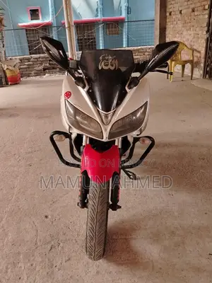 Yamaha Fazer 2013