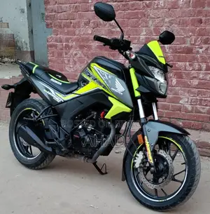 Honda Hornet . 2023