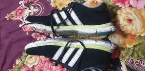 Adidas ব্র্যান্ডের ফ্রেশ স্পোর্টস জুতো (Size 42-43) - Fixed Price