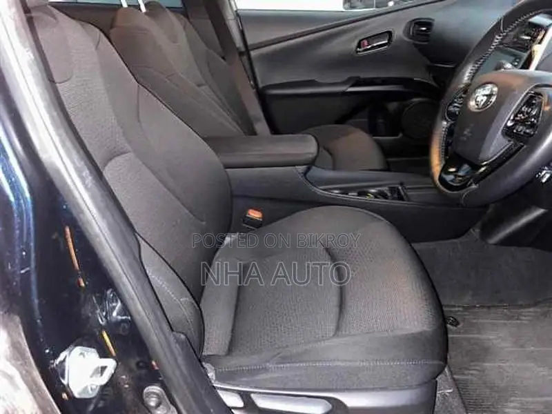 Toyota Prius S MICA BLUE 2021