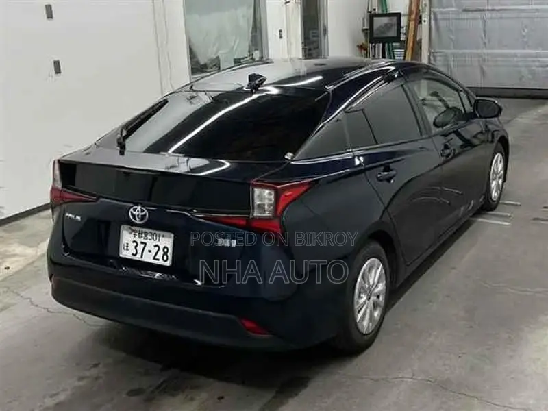 Toyota Prius S MICA BLUE 2021