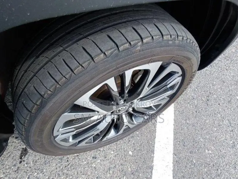 Toyota Yaris Cross Z রেড ৪ পয়েন্ট ২০২১