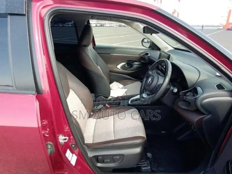 Toyota Yaris Cross Z রেড ৪ পয়েন্ট ২০২১