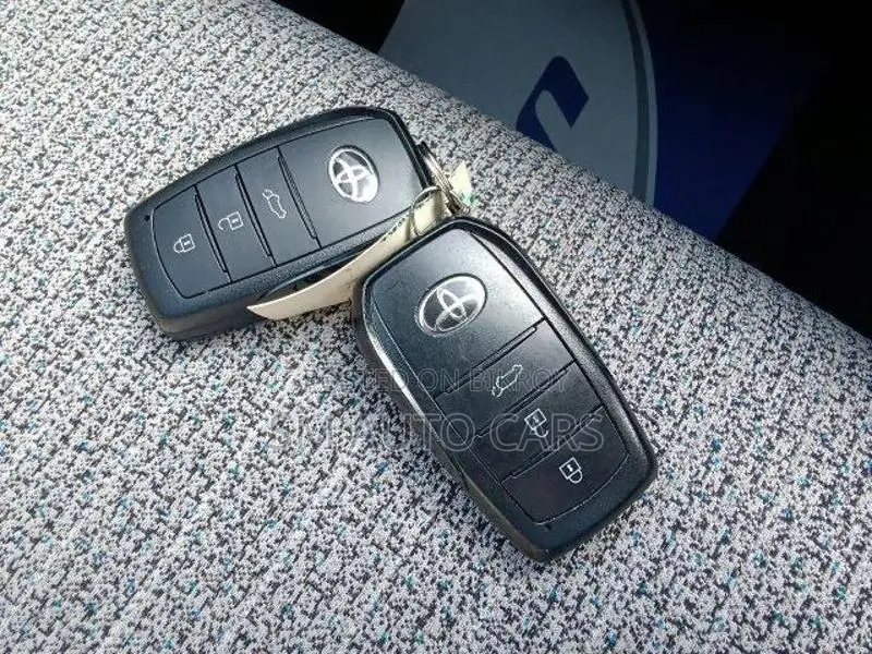 Toyota Yaris Cross Z রেড ৪ পয়েন্ট ২০২১